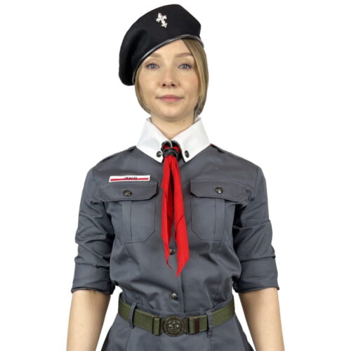 Jakie znaczenie ma mundur harcerski oraz jakie są zasady jego noszenia?